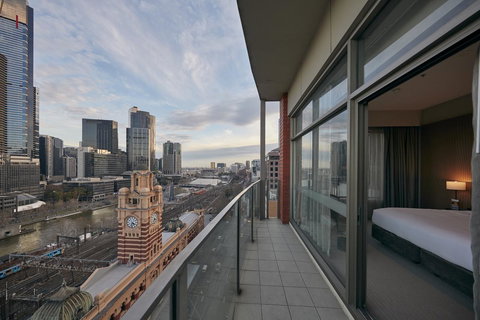 DoubleTree By Hilton Melbourne - Whitsundays Accommodation 23