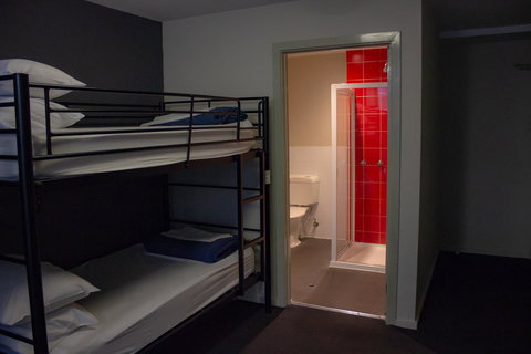 Nomads Melbourne Backpackers - Whitsundays Accommodation 36