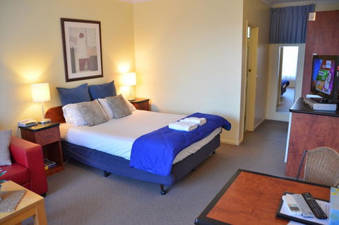 The Sandridge Motel - Whitsundays Accommodation 17