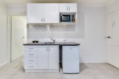 Allambi Holiday Apartments - Whitsundays Accommodation 34