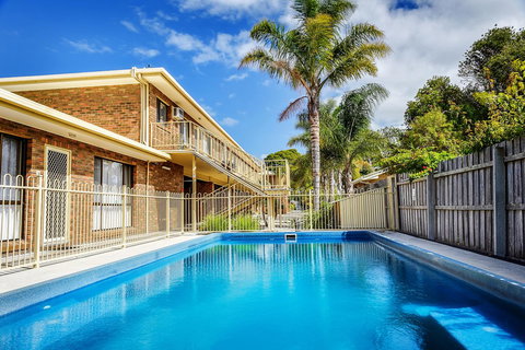 Allambi Holiday Apartments - Whitsundays Accommodation 0