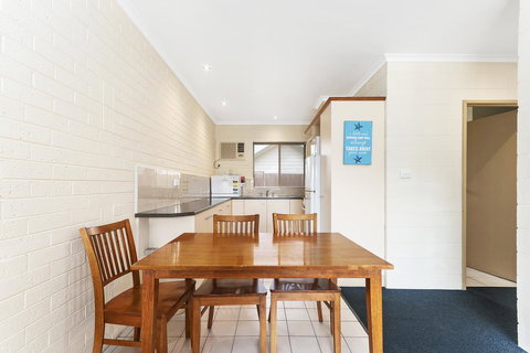 Allambi Holiday Apartments - Whitsundays Accommodation 1