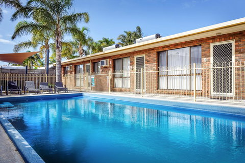 Allambi Holiday Apartments - Whitsundays Accommodation 14