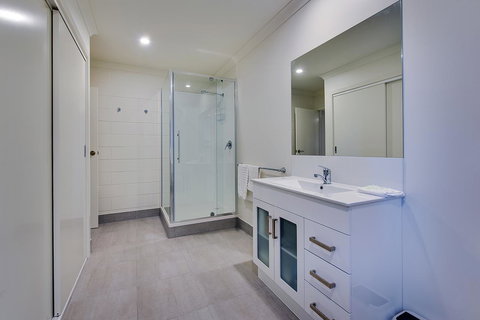 Allambi Holiday Apartments - Whitsundays Accommodation 37