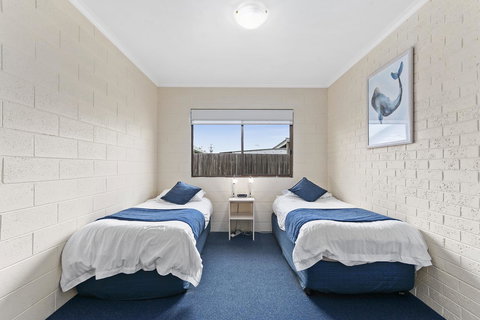 Allambi Holiday Apartments - Whitsundays Accommodation 6