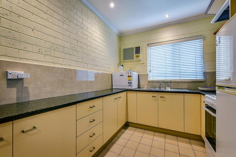 Allambi Holiday Apartments - Whitsundays Accommodation 41