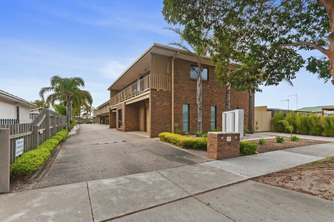 Allambi Holiday Apartments - Whitsundays Accommodation 8