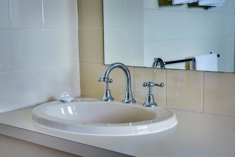 Allambi Holiday Apartments - Whitsundays Accommodation 40