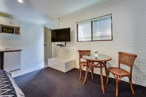 Allambi Holiday Apartments - Whitsundays Accommodation 27