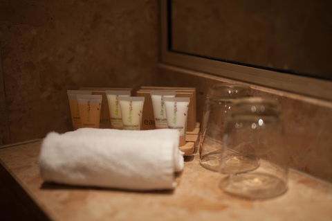 CitiClub Hotel Melbourne - Whitsundays Accommodation 28