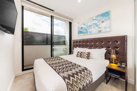 Whitehorse Apartments Hotel - Whitsundays Accommodation 2
