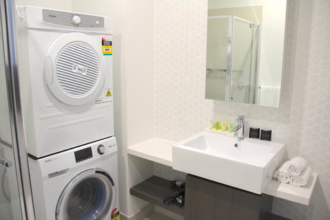 Whitehorse Apartments Hotel - Whitsundays Accommodation 19