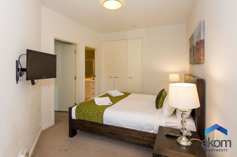 AKOM AT Docklands - Whitsundays Accommodation 1