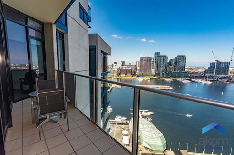 AKOM AT Docklands - Whitsundays Accommodation 6