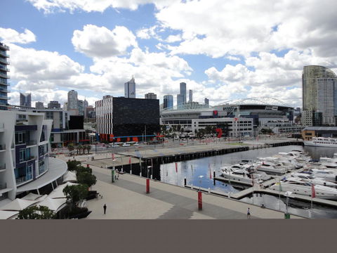 AKOM AT Docklands - Whitsundays Accommodation 42