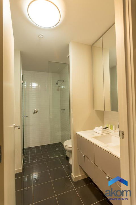 AKOM AT Docklands - Whitsundays Accommodation 25