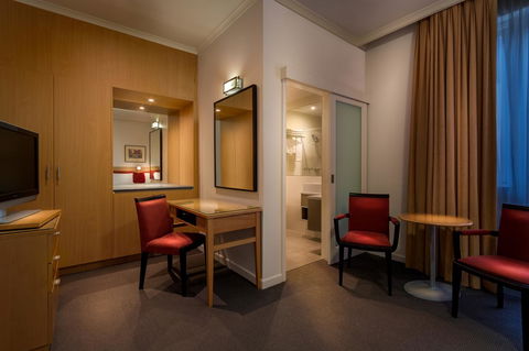 BEST WESTERN PLUS Travel Inn - Whitsundays Accommodation 38