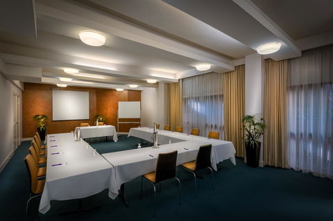 BEST WESTERN PLUS Travel Inn - Whitsundays Accommodation 18