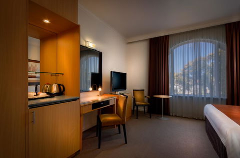 BEST WESTERN PLUS Travel Inn - Whitsundays Accommodation 23