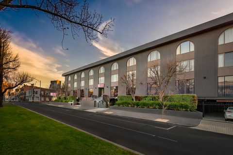 BEST WESTERN PLUS Travel Inn - Whitsundays Accommodation 7