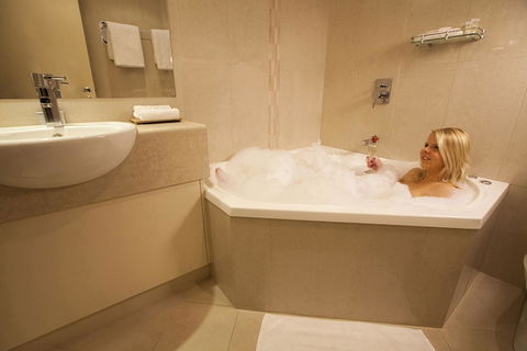 BEST WESTERN PLUS Travel Inn - Whitsundays Accommodation 37
