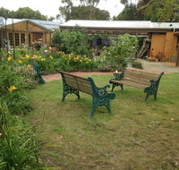 Mud Hollow Barn - Whitsundays Accommodation