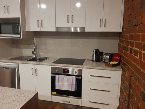 Sublime Spa Apartments - Whitsundays Accommodation 7