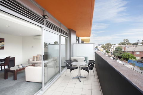St Kilda Central Apartments - Whitsundays Accommodation 6