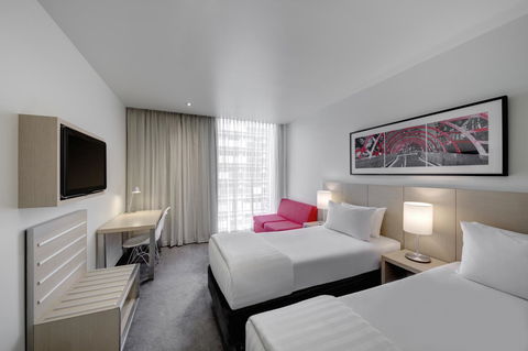 Travelodge Hotel Melbourne Docklands - Whitsundays Accommodation 2