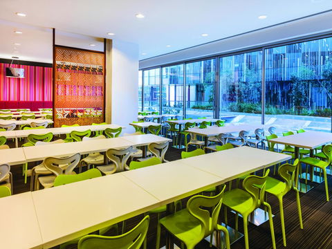 Travelodge Hotel Melbourne Docklands - Whitsundays Accommodation 21