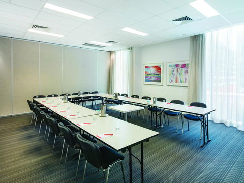 Travelodge Hotel Melbourne Docklands - Whitsundays Accommodation 11