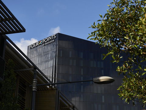 Vibe Hotel Melbourne Docklands - Whitsundays Accommodation 20
