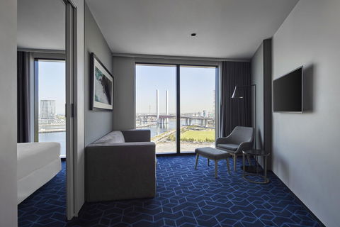 Vibe Hotel Melbourne Docklands - Whitsundays Accommodation 2