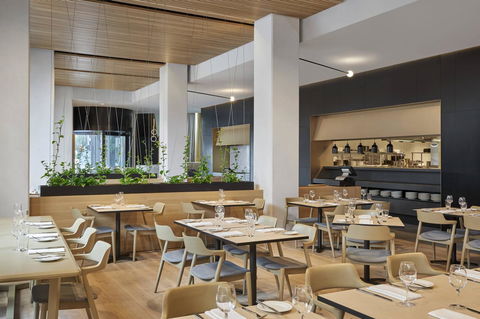 Vibe Hotel Melbourne Docklands - Whitsundays Accommodation 35