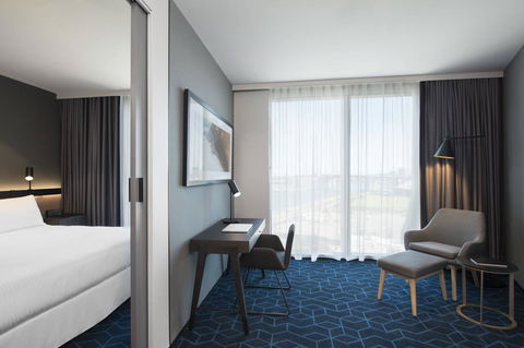 Vibe Hotel Melbourne Docklands - Whitsundays Accommodation 37
