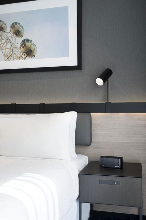 Vibe Hotel Melbourne Docklands - Whitsundays Accommodation 7