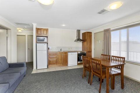 Comfort Inn Warrnambool International - Whitsundays Accommodation 35