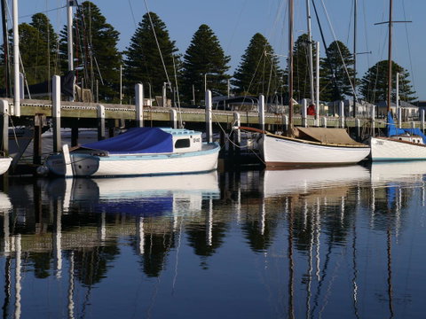 Eastern Beach Holiday Units - Whitsundays Accommodation 9