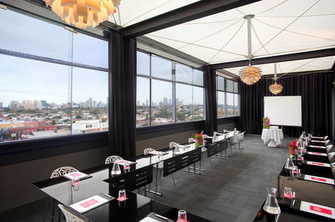 The Cullen Melbourne - Art Series - Whitsundays Accommodation 25