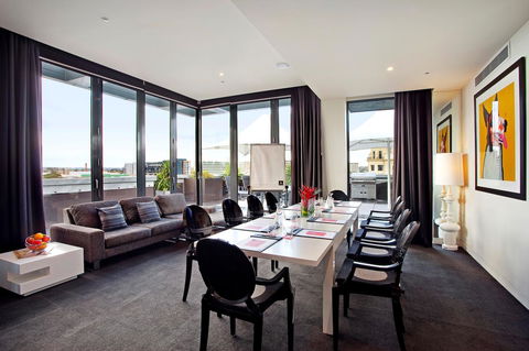 The Cullen Melbourne - Art Series - Whitsundays Accommodation 21