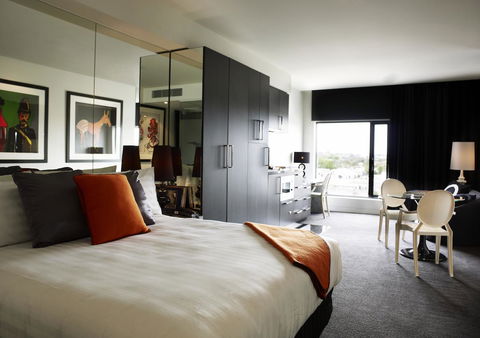 The Cullen Melbourne - Art Series - Whitsundays Accommodation 3