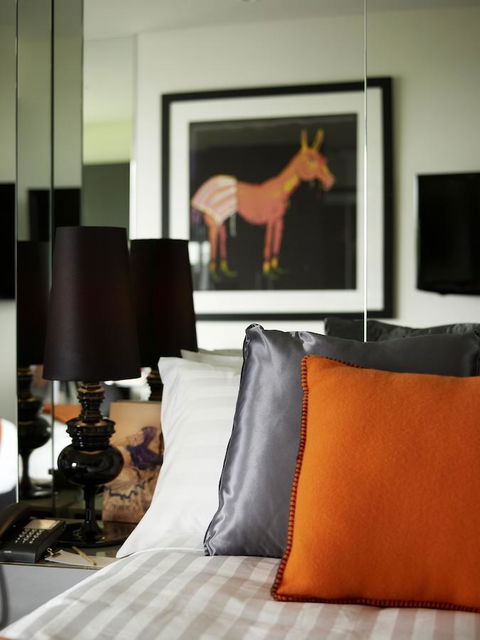 The Cullen Melbourne - Art Series - Whitsundays Accommodation 8