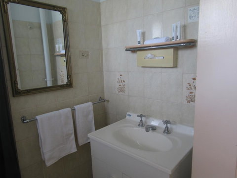 Twin City Motor Inn - Whitsundays Accommodation 36