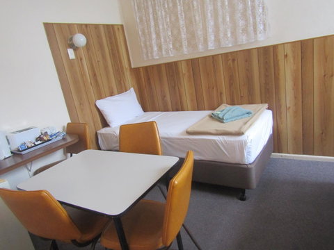 Twin City Motor Inn - Whitsundays Accommodation 23