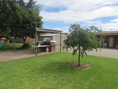 Twin City Motor Inn - Whitsundays Accommodation 9