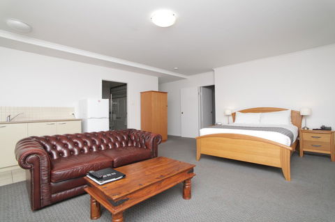 Quality Inn & Suites The Menzies - Whitsundays Accommodation 8