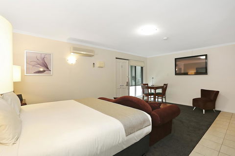 Quality Inn & Suites The Menzies - Whitsundays Accommodation 38