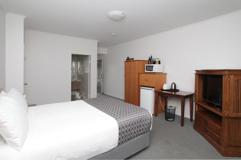 Quality Inn & Suites The Menzies - Whitsundays Accommodation 7