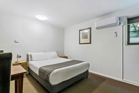 Quality Inn & Suites The Menzies - Whitsundays Accommodation 3
