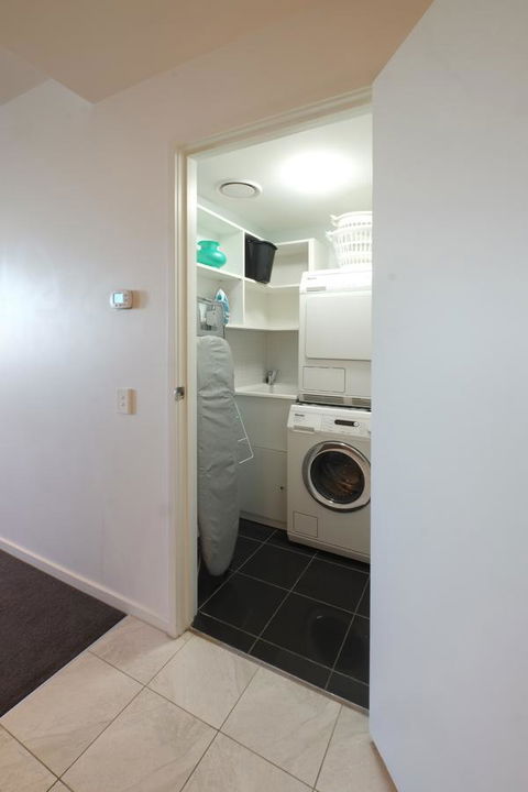 ACD Apartments - Whitsundays Accommodation 14